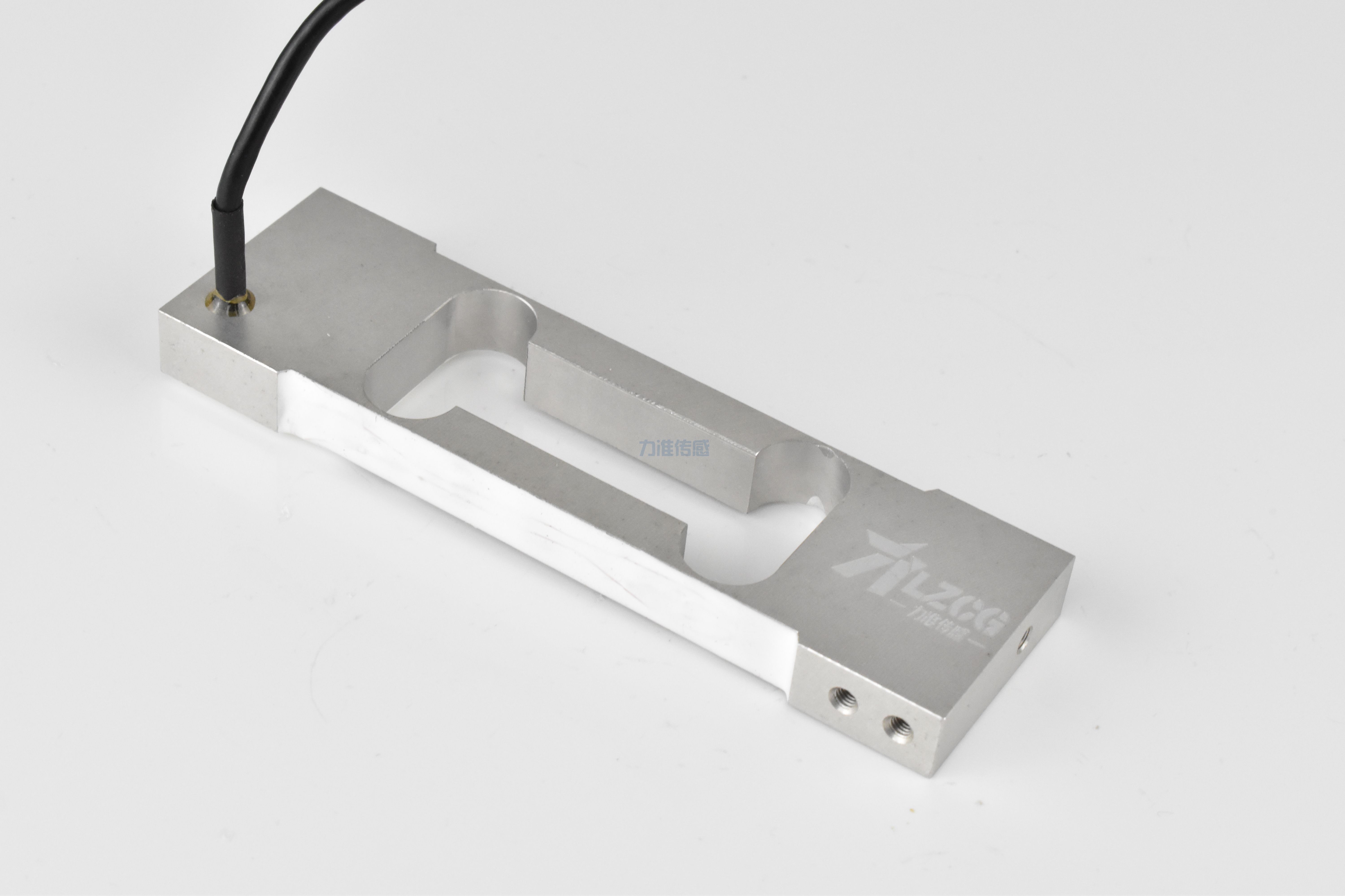 施工現(xiàn)場(chǎng)中如何將測(cè)力稱重傳感器與PLC連接起來(圖1) DSC_0755.JPG